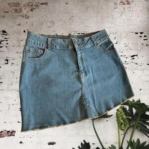 $5 add on Harlow Florence, Blue Denim raw hem mini Skirt Size XL